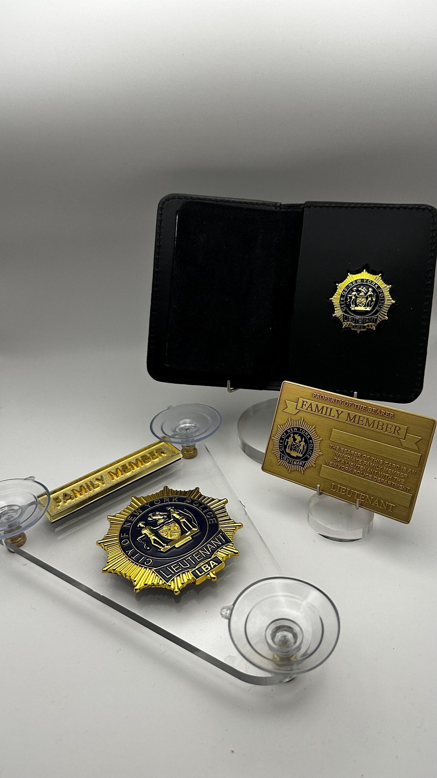 Windshield badge Lieutenant Family Member set